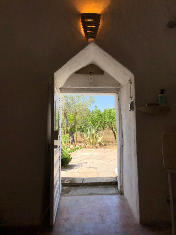 Trullo Mareposa Bed & Breakfast Sannicola Exterior photo