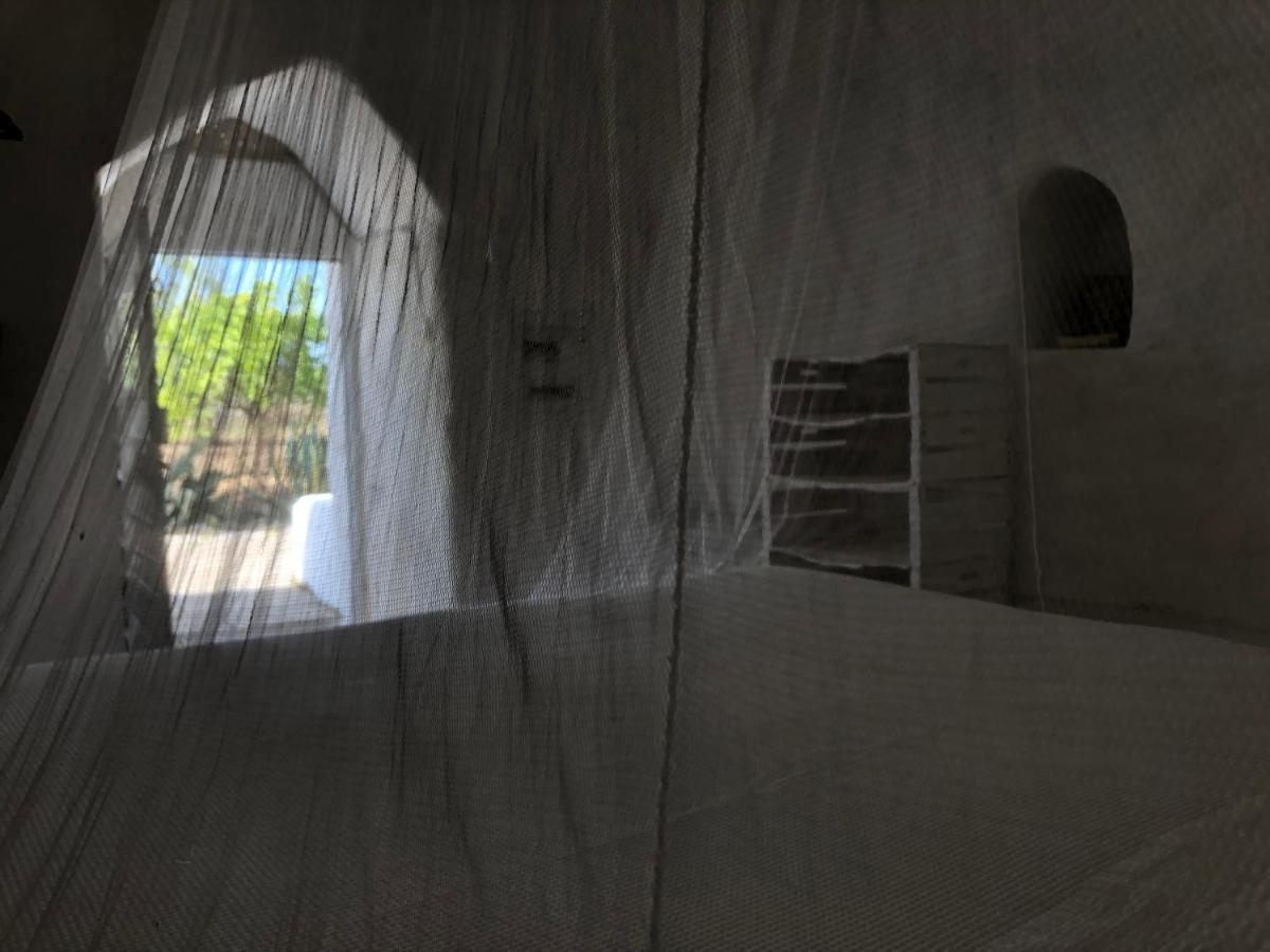 Trullo Mareposa Bed & Breakfast Sannicola Exterior photo