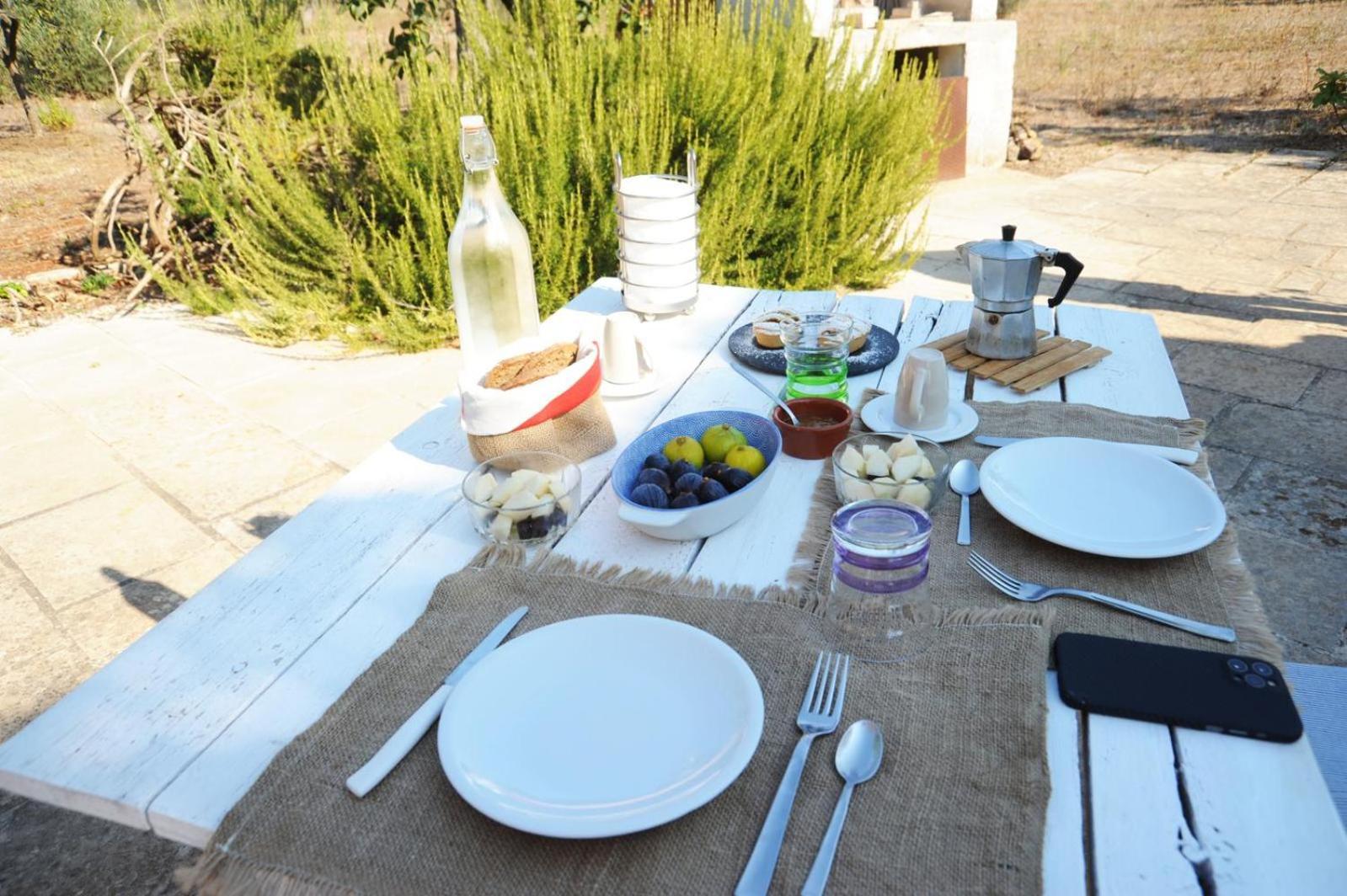 Trullo Mareposa Bed & Breakfast Sannicola Exterior photo